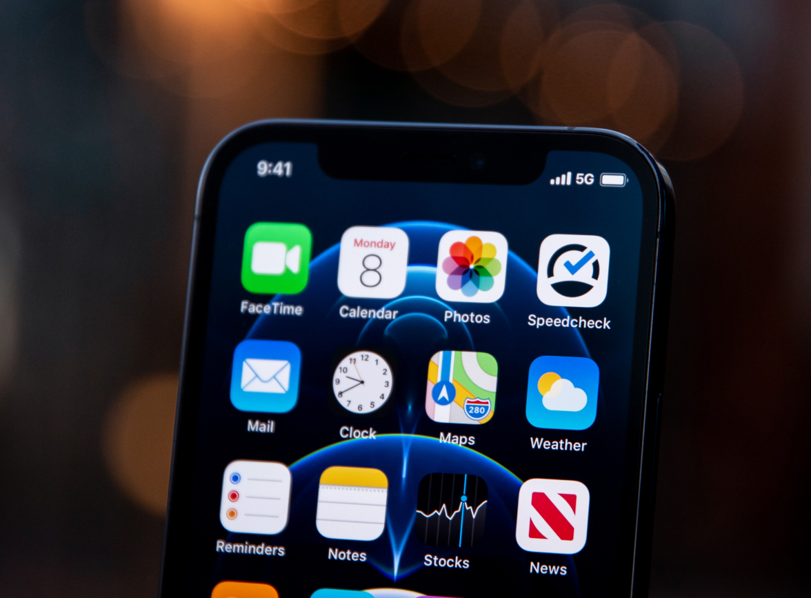 平度苹果手机维修分享为什么 iPhone 12 在冬季会自动关机 