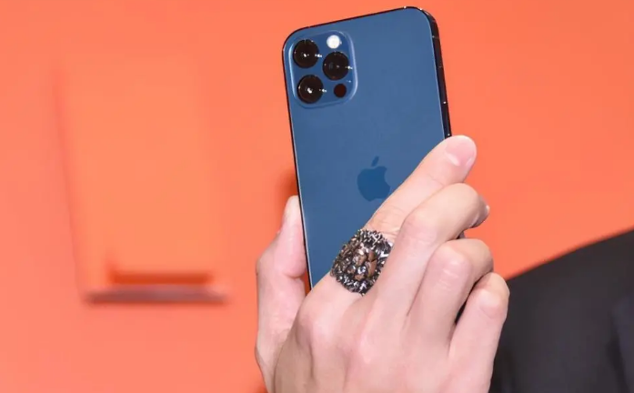 平度苹果手机维修分享iPhone12系列重启方法教程 
